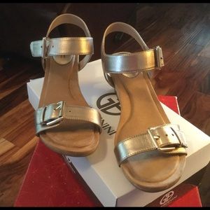 GIANI BERNINI Gold Shoes 10 M
